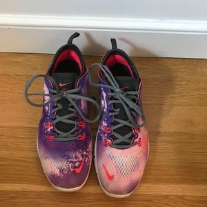 Nike women’s sneakers Size 8